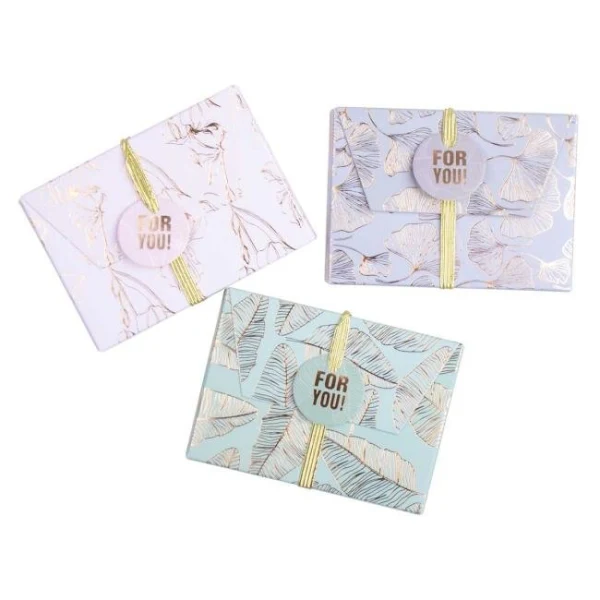 Papierová darčeková krabička s gumičkou 112x80mm mix zlato-pastelových motívov 3 ks 