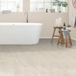 Kompozitná podlaha Egger GreenTec ED7000 Dub Berdal biely - náhľad